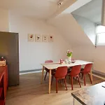 Apartment Big Flat With Fresh Renovation, Free Parking, Sonyps, Netflix Duisburg