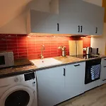 Apartment Big Flat With Fresh Renovation, Free Parking, Sonyps, Netflix Duisburg