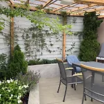 Big Flat With Fresh Renovation, Free Parking, Sonyps, Netflix * Duisburg