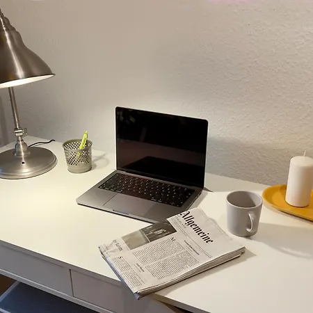 Appartamento Big Flat With Fresh Renovation, Free Parking, Sonyps, Netflix Duisburgo