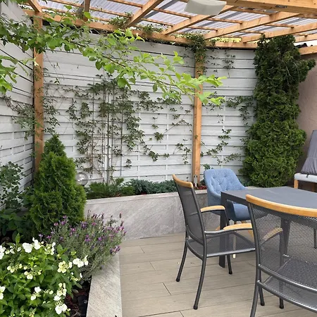 Big Flat With Fresh Renovation, Free Parking, Sonyps, Netflix * Duisburg