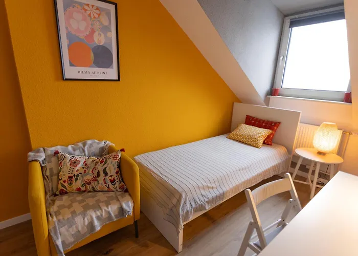 公寓 Big Flat With Fresh Renovation, Free Parking, Sonyps, Netflix