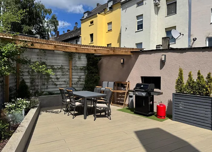 公寓 Big Flat With Fresh Renovation, Free Parking, Sonyps, Netflix